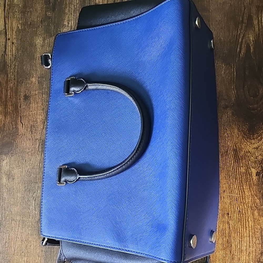 Michael Kors Large Selma Bag - Picture 4 of 7